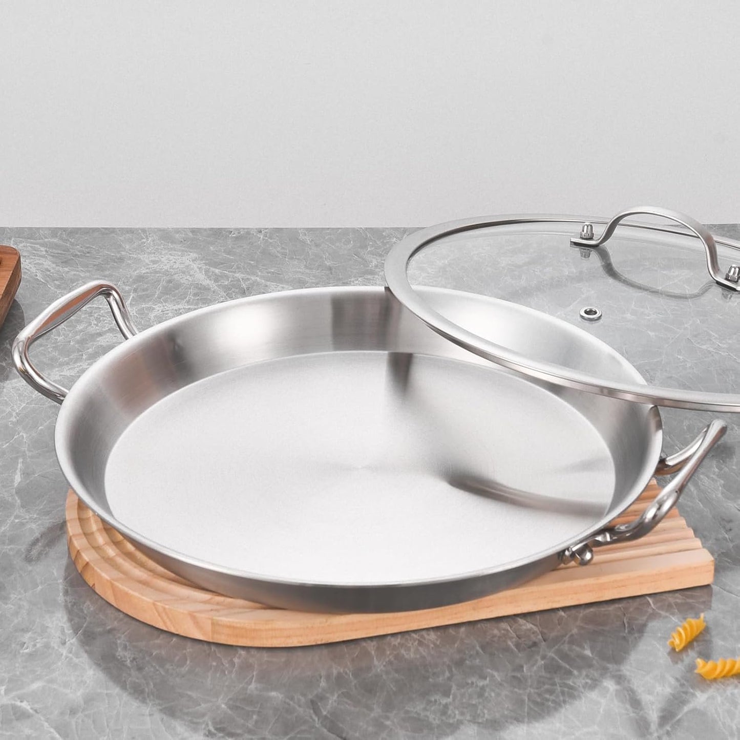 LOLYKITCH 13 Inch Tri-ply Stainless Steel Paella Pan with Lid,Griddle,Large Skillet,Omelet,Jumbo Cooker,Heavy Duty Dishwasher and Oven Safe.